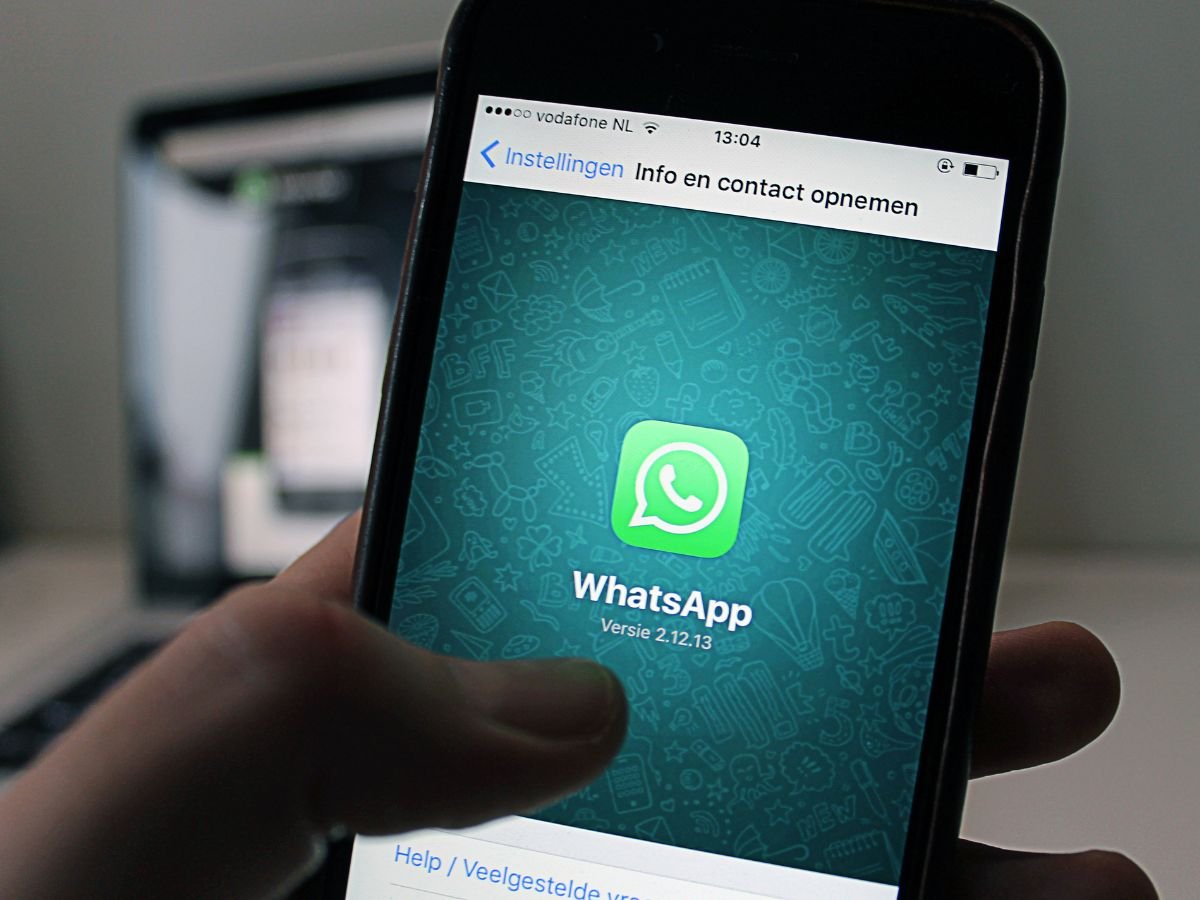 Spiare Whatsapp, l'investigatore privato risponde